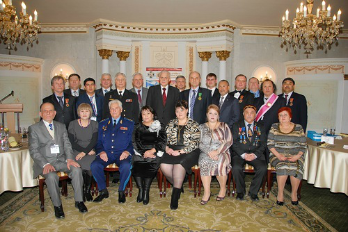 Чевствование Базылхана Дюсупова международным корпусом офицеров